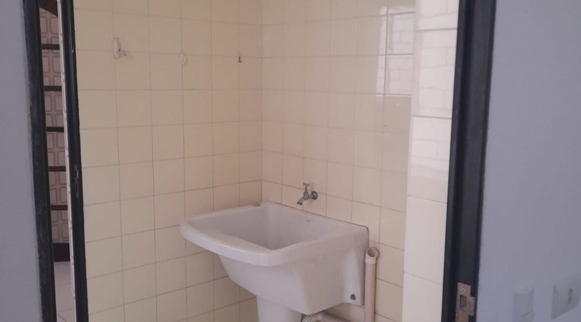 fOTO aP tOPAZIO (2)