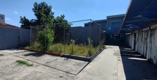 Galpão/Depósito/Armazém e 2 banheiros para Alugar, 250 m² por R$ 4.800/Mês